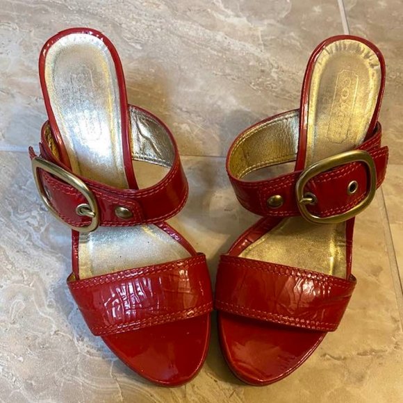 Coach Made in Italy Sandals Platform Heels Patent Leather Red Size 6,5 Orig.$199 - Picture 1 of 7